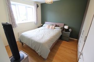 Bedroom- click for photo gallery